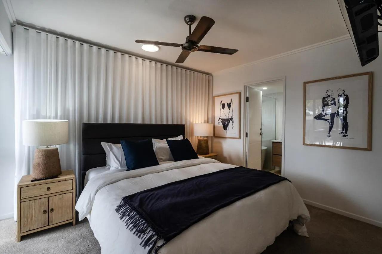 Rolling Surf Resort Caloundra