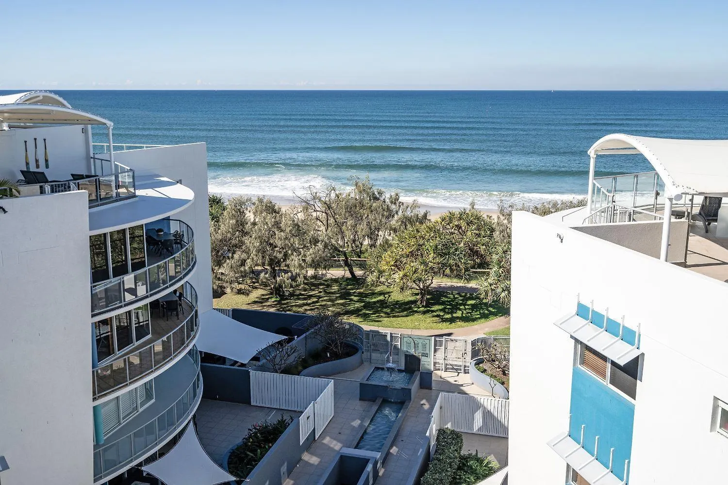 Rolling Surf Resort Caloundra Australia