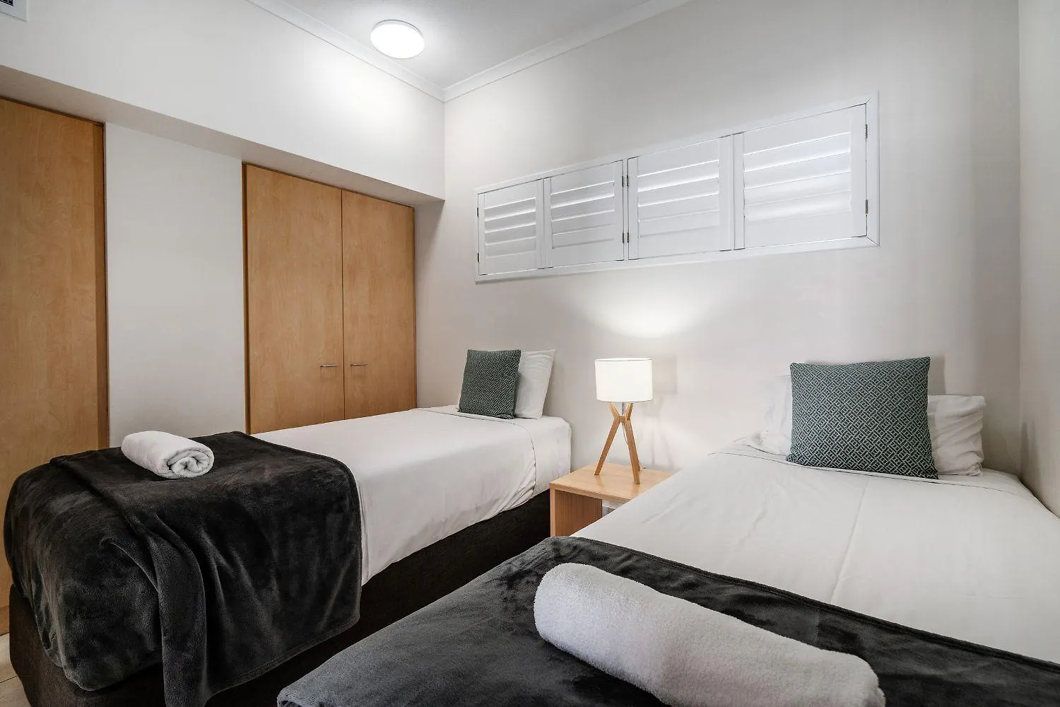 Rolling Surf Resort Caloundra