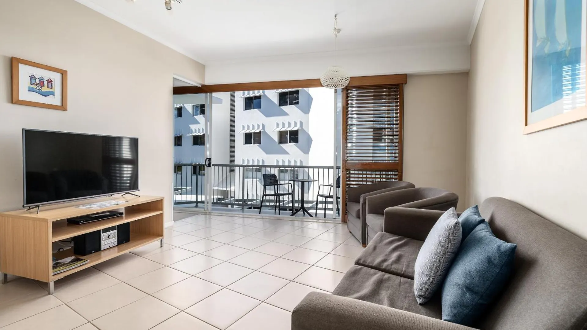 Rolling Surf Resort Caloundra 4*,