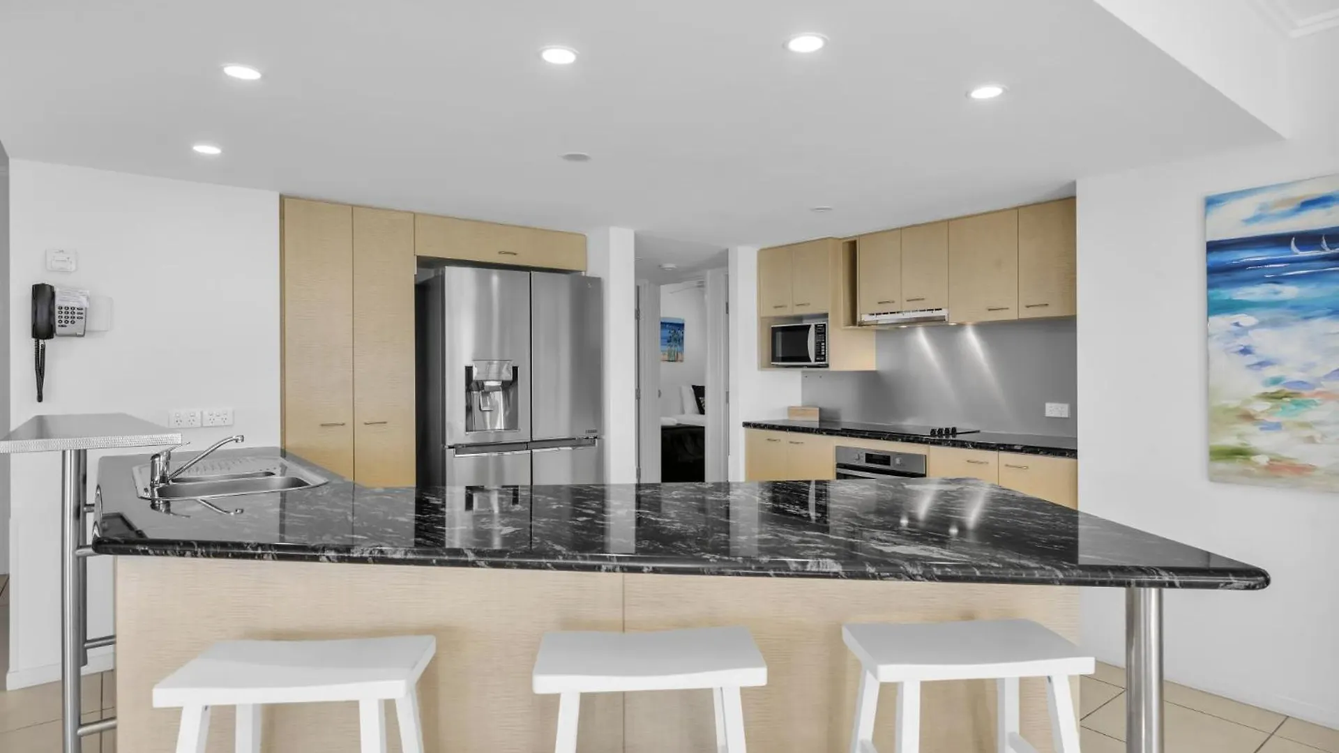 ****  Rolling Surf Resort Caloundra Australia
