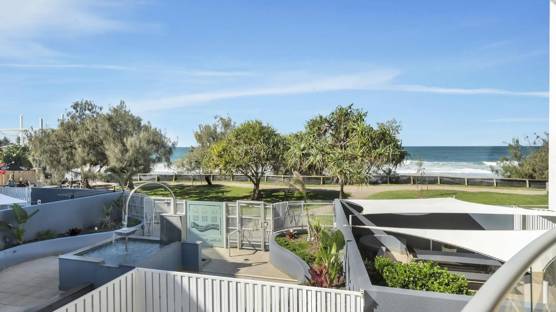 Rolling Surf Resort Caloundra 4*,