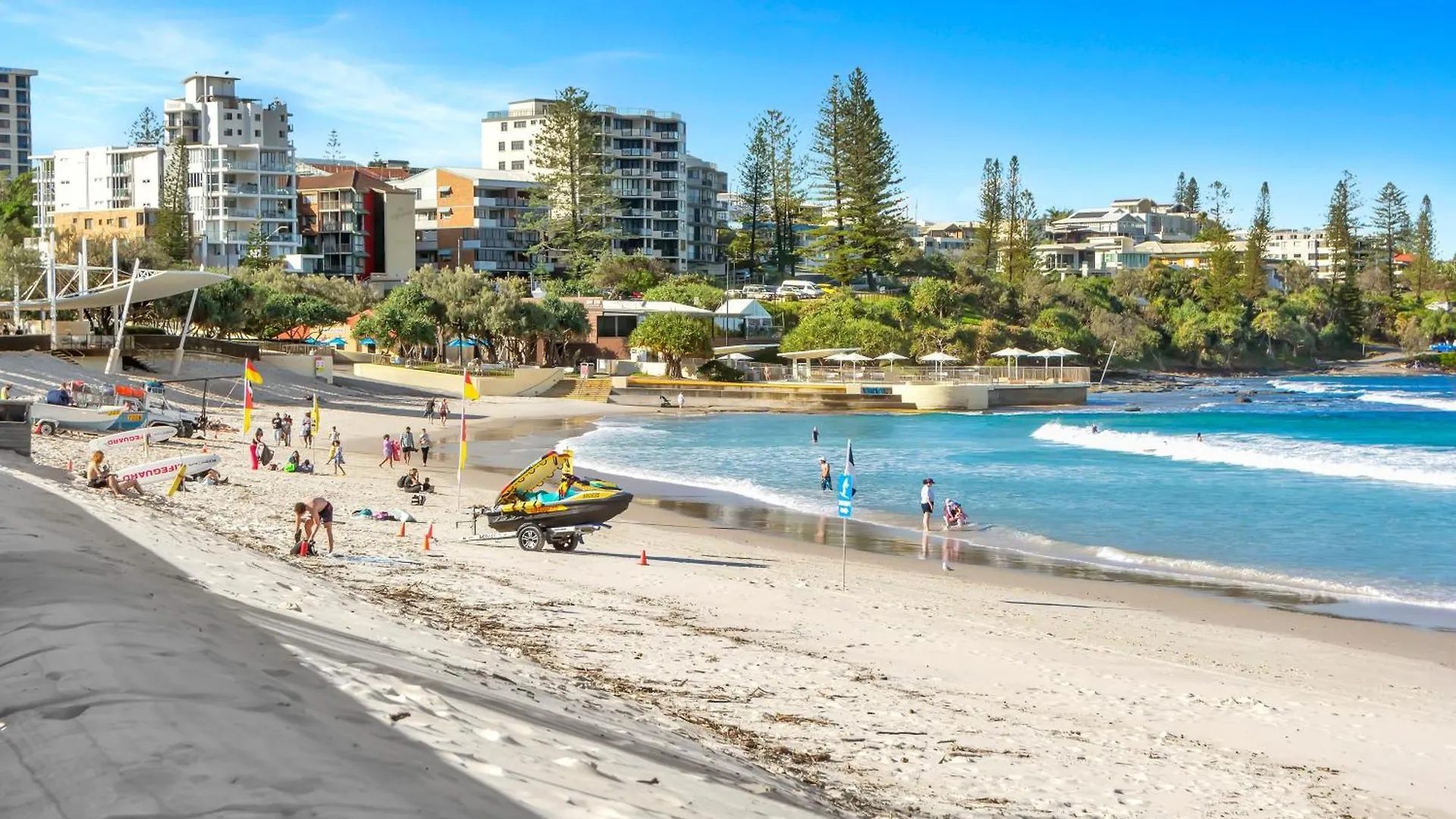Rolling Surf Resort Caloundra Australia