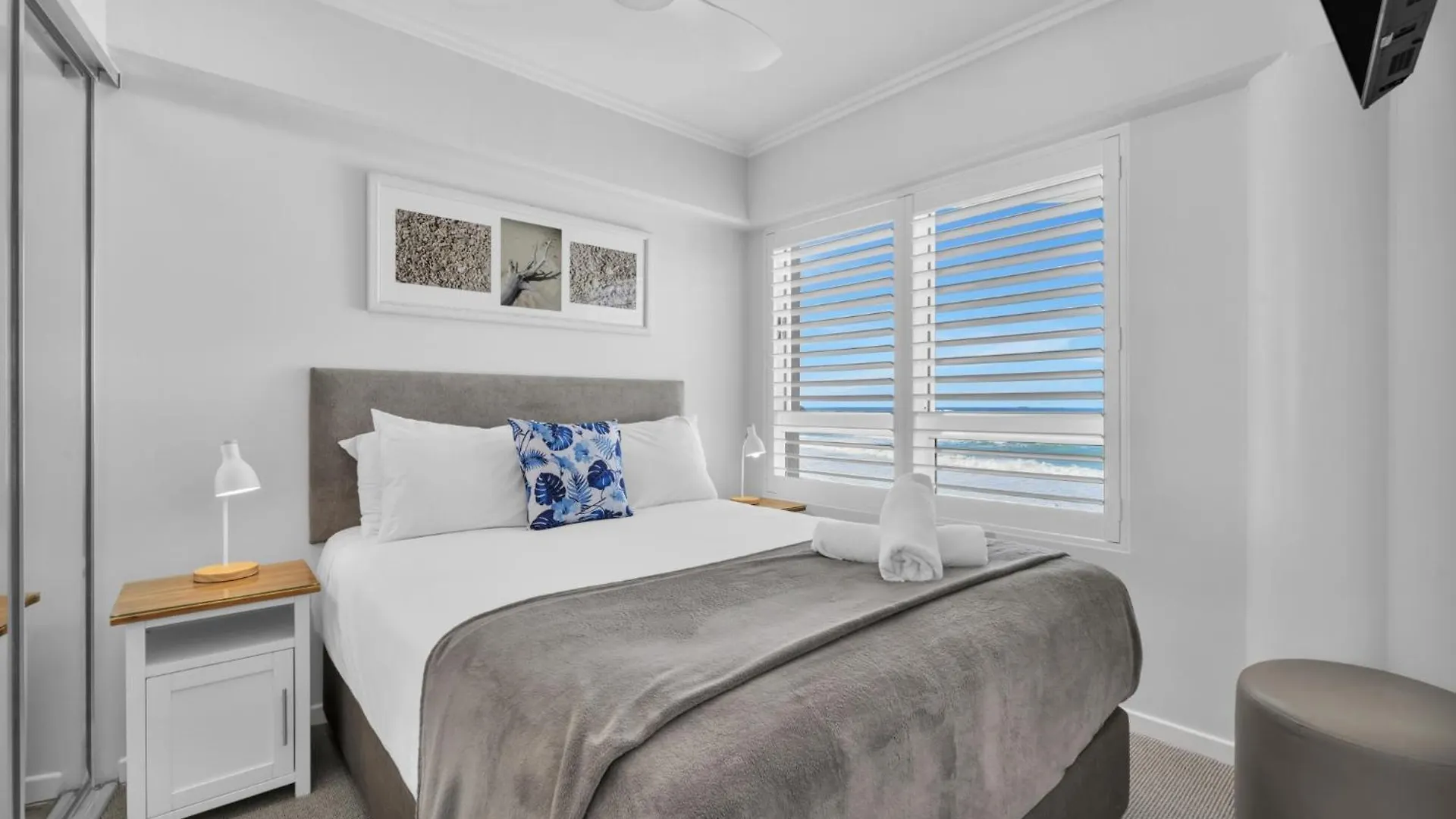 Rolling Surf Resort Caloundra