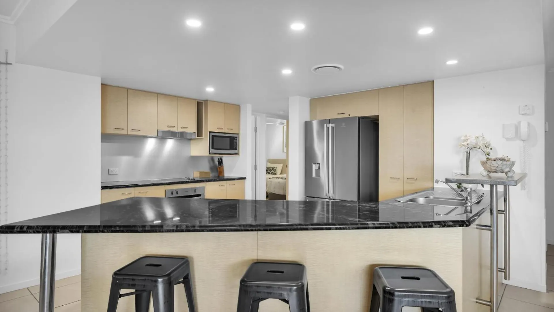 Rolling Surf Resort Caloundra