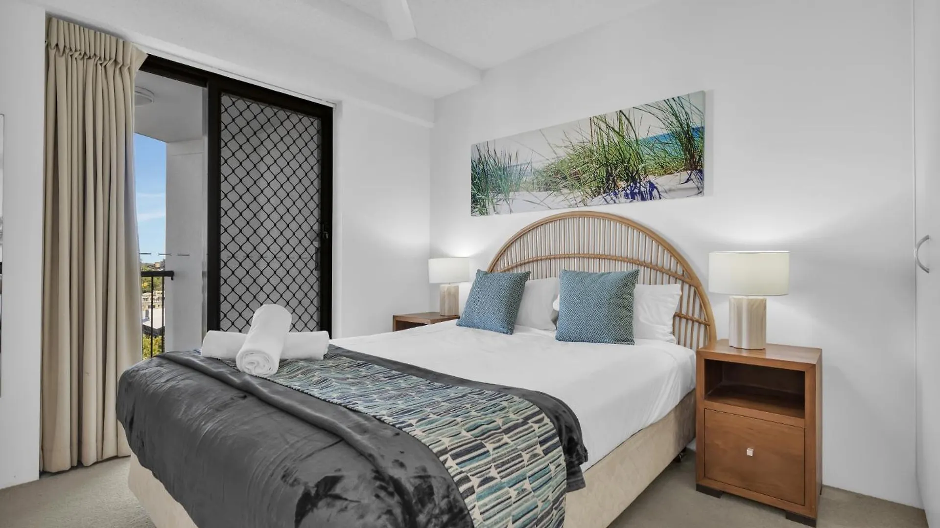 Rolling Surf Resort Caloundra