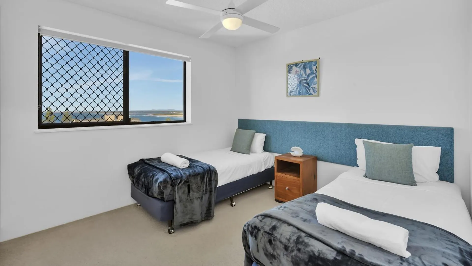 Rolling Surf Resort Caloundra