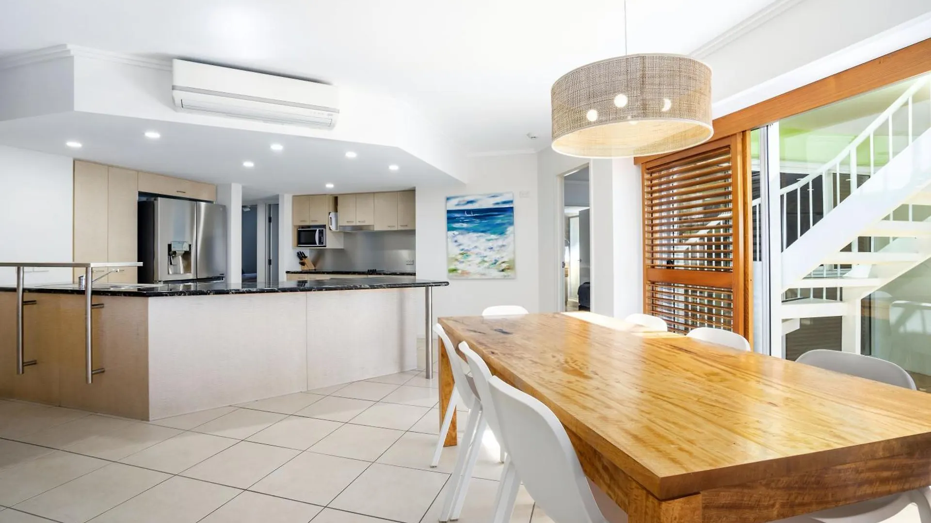 Rolling Surf Resort Caloundra 4*,  Australia